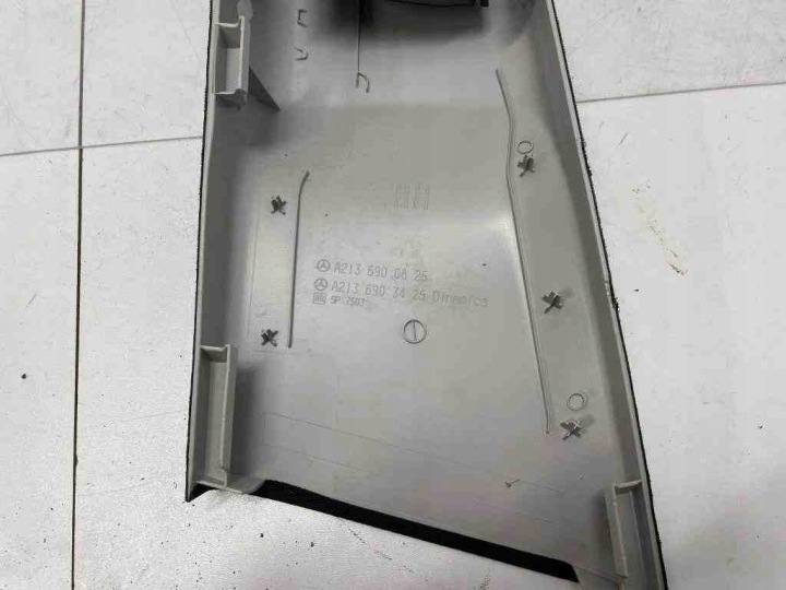 DROITE LATÉRALE PROTECTION MONTANTS MERCEDES-BENZ E (W213) A2136900930 2.0L GASOLINE