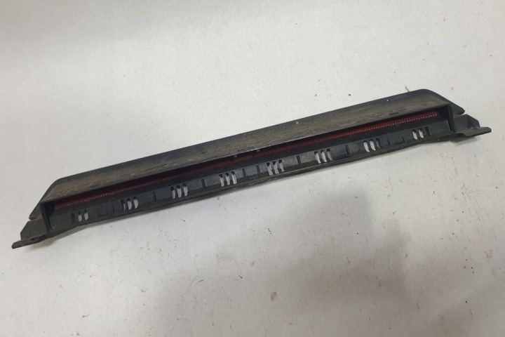 SUPPLÉMENTAIRE FEUX STOP VW PASSAT VARIANT B5 (3B5) 3B9945097A 2.0L GASOLINE