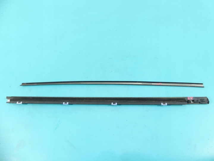 MOULURE PORTES ARRIÈRE GAUCHE KIA SPORTAGE IV 15-21 83852-D9001 HAYON