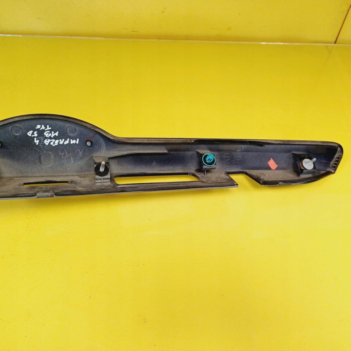 CACHE COUVERCLES DE COFFRE COUVERCLES DE COFFRE SUBARU IMPREZA IV HAYON C10010006 NR13