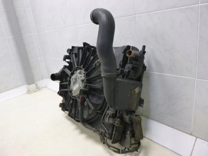 JAGUAR XJ X351 3.0 D ENSEMBLE RADIATEUR VENTILATEUR