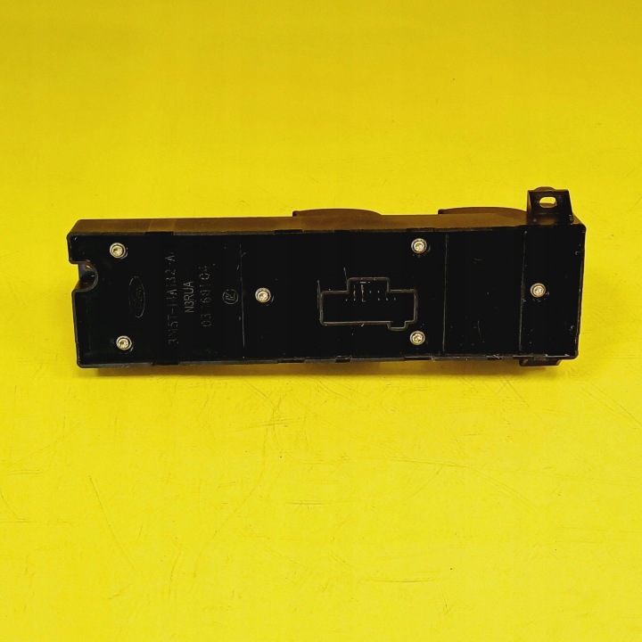 COMMUTATEUR PANNEAU VITRE FORD FOCUS 3M5T14A132AF NR267