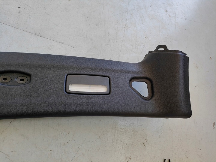 BMW E93 LIFT MOULURE PROTECTION PLAFONNIERS 7129313