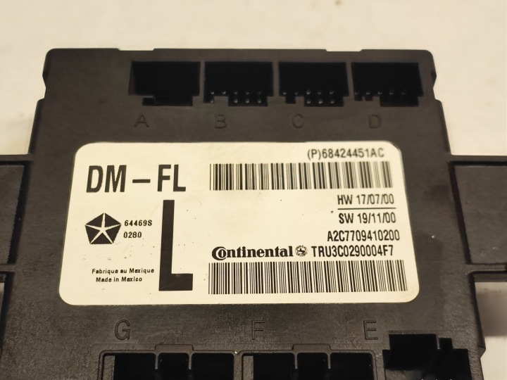 DODGE CHARGER MODULE PORTES 68424451AC 2020 6400CM3