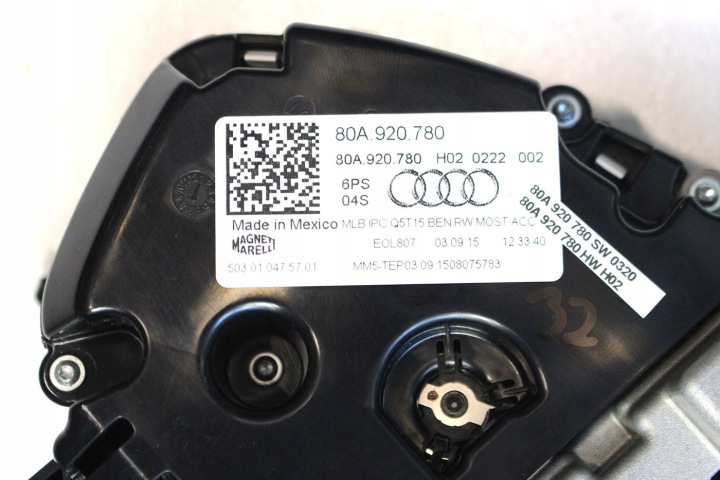 AUDI Q5 TABLEAU DE BORD TABLEAUX DE BORD ESSENCE 80A920780 80A 920 780 COMPTEUR COMPTEUR AFFICHEUR