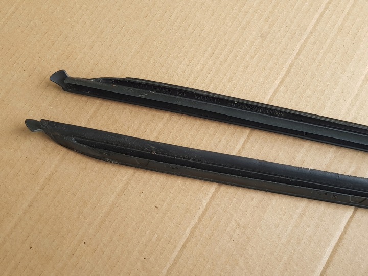 ENSEMBLE MOULURES VITRES SUPPORTS AVANT AUDI A4 B8 2007-2015 ORIGINE