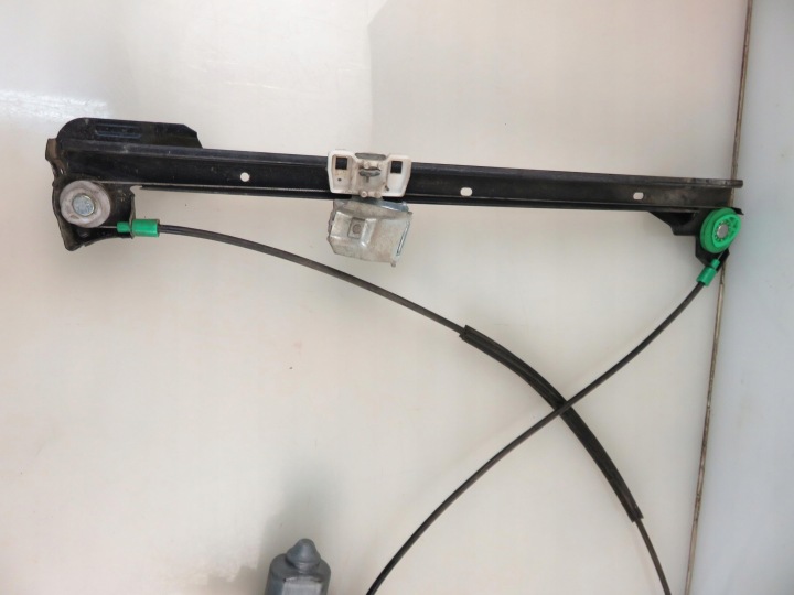 ÉLÉVATEUR VITRES DROIT AVANT LAND ROVER FREELANDER (L314) 6N4959801B