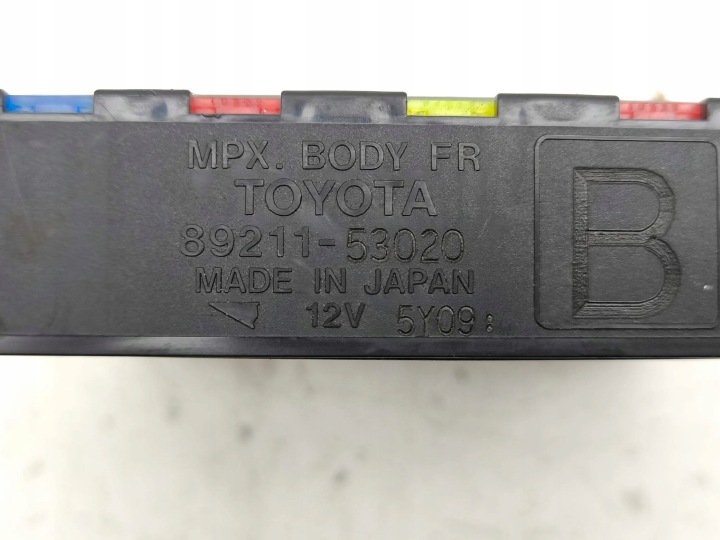 LEXUS IS 220D-250-350 2007 BOÎTES FUSIBLES