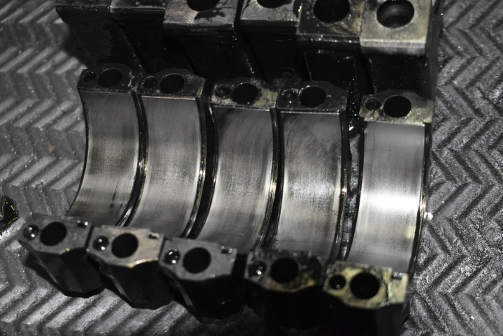 BLOC BAS MOTEUR ARBRE 04610302 VOLVO S70 V70 1 I 2.5 TDI 140 KM 97-00