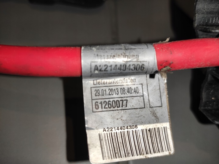 MERCEDES S-KLASA W221 MODULE BATTERIE SERRE-CÂBLE RELAIS A0009822423 ORIGINAL