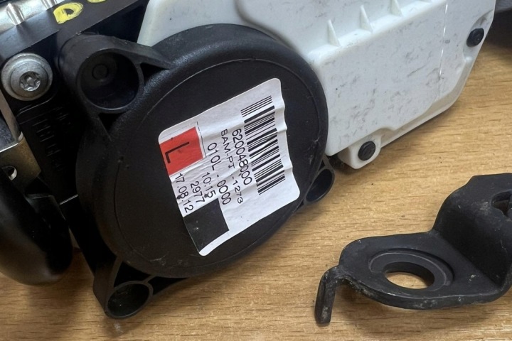 CEINTURE DE SÉCURITÉ MERCEDES-BENZ E (W212) 620048000 2.1L DIESEL 100KW 2008