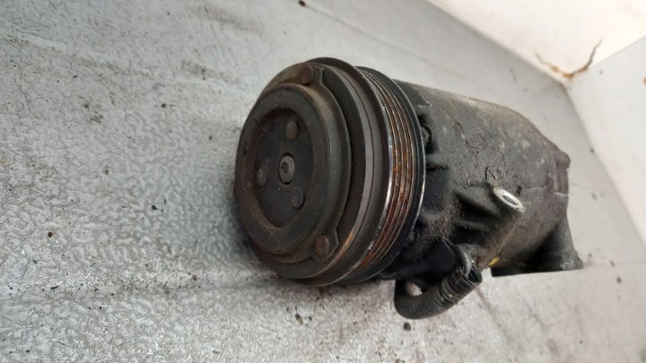 COMPRESSEUR DE CLIMATISATION OPEL AGILA 1.2B 6560524