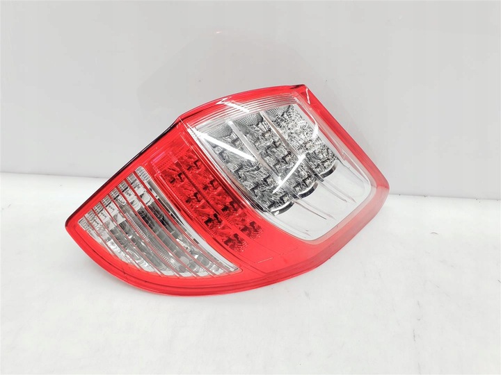 TOYOTA RAV4 3 RESTYLING 10-12R DERECHA FARO PARTE TRASERA DIODO LUMINOSO LED ! 