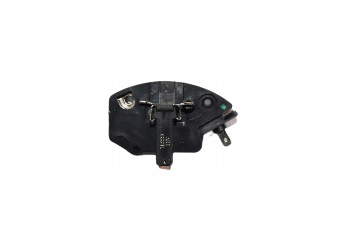 RÉGULATEUR TENSION HC-CARGO 131277
