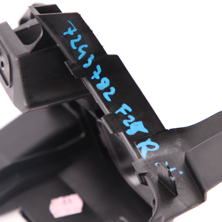 BMW X3 F25 PROTECTION FIXATION COURROIE DROIT ARRIÈRE 7243782