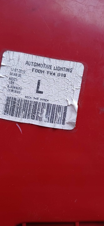 PHARE GAUCHE ARRIÈRE VW JETTA IV 5C6945095A
