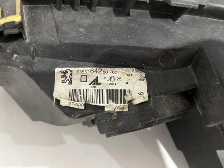 PEUGEOT 307 PHARE DROIT AVANT 9655764280