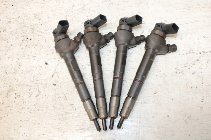 2013 VOLKSWAGEN GOLF VII KIT SYSTÈMES INJECTION 04L130277G