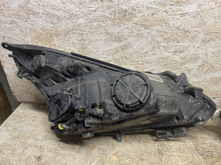 PHARE AVANT PROJECTEUR DROITE GAUCHE OPEL CORSA D 06-11R EUROPE ORI OEM