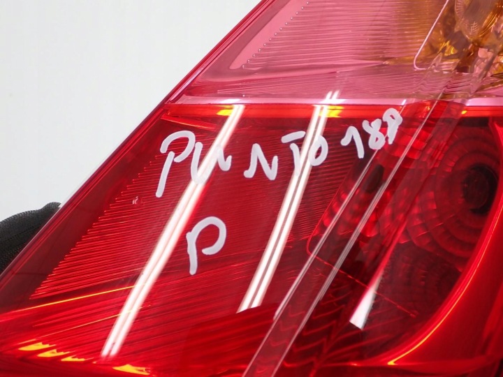 PHARE DROIT ARRIÈRE EUROPE ORIGINAL 517015900 FIAT PUNTO 5D HTB 18R