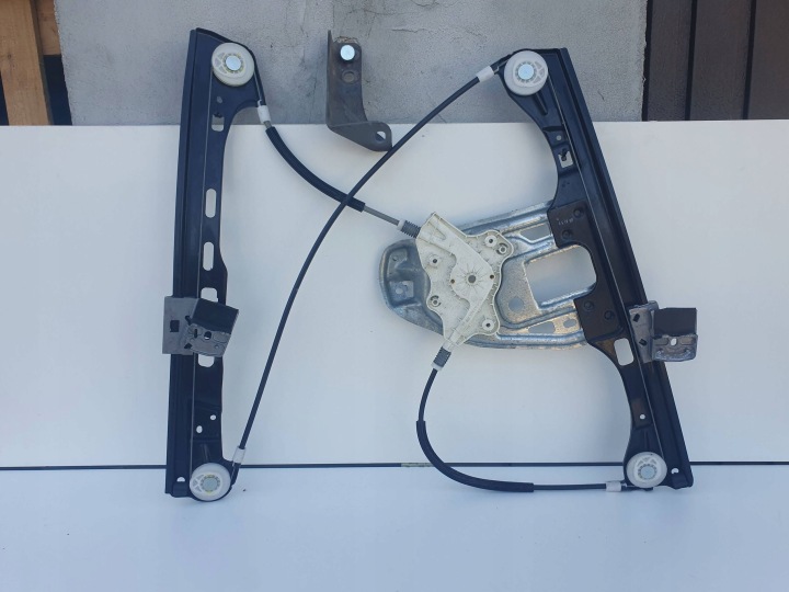 MERCEDES C 203 W203 AVANT DROIT MÉCANISME ÉLÉVATEUR VITRES PORTES AVANT