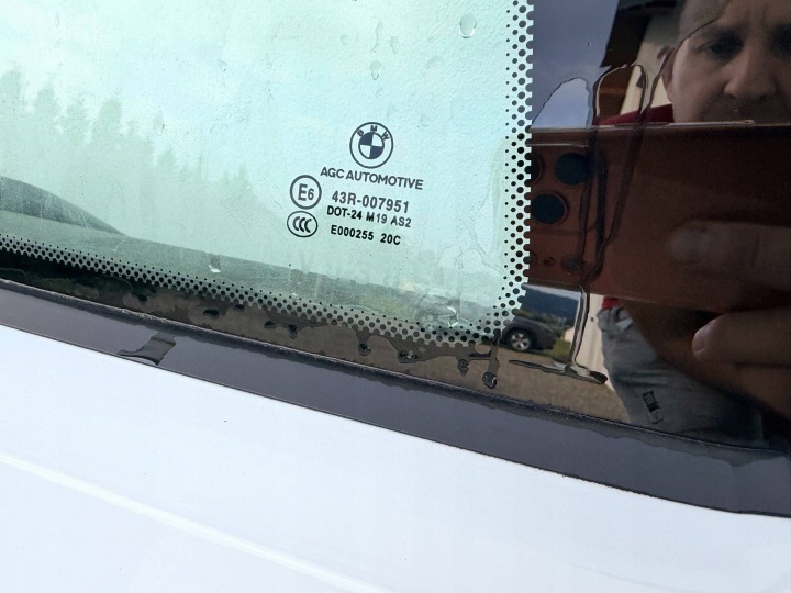 BMW I3 PORTES ARRIÈRE ARRIÈRE CÔTÉ DROITE COMPLET B85 BLANC