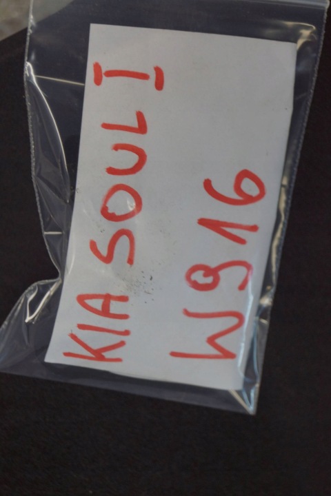 KIA SOUL I INSONORISATION CAPOTS CLIPS (W916)