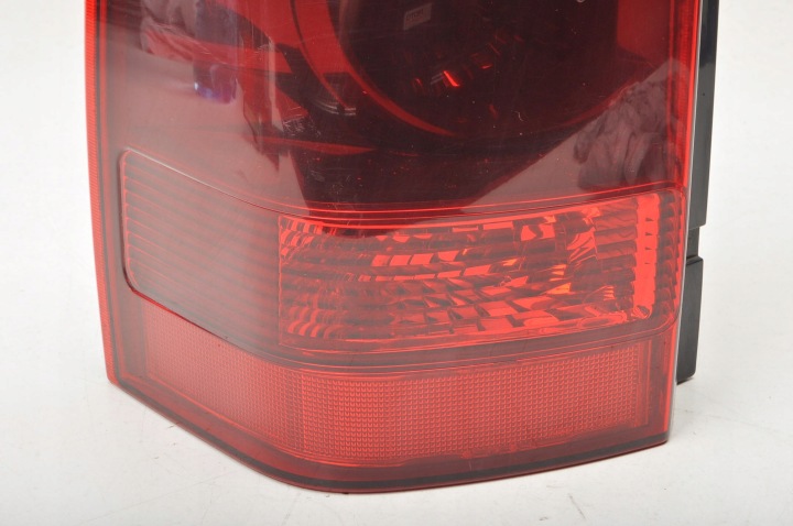 MITSUBISHI PAJERO III LIFT PHARE GAUCHE ARRIÈRE GAUCHE ARRIÈRE