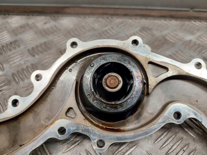 CHEVROLET CAMARO 12650538 POMPES À EAU