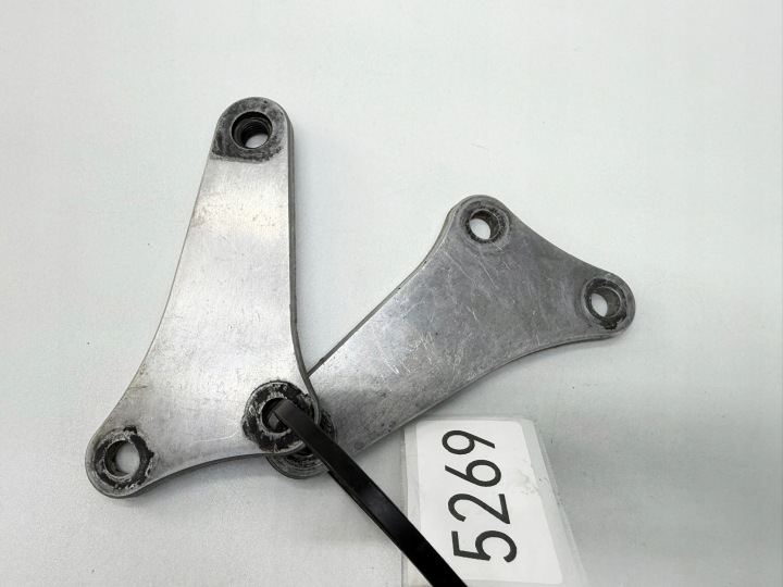 YAMAHA YZF 250 03R FIXATION POIGNÉE MOTEUR GAUCHE DROIT