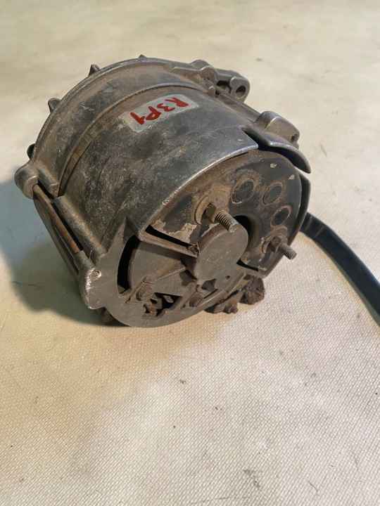 ALTERNATEUR MERCEDES W116 R107 W123 W114 W115 W113