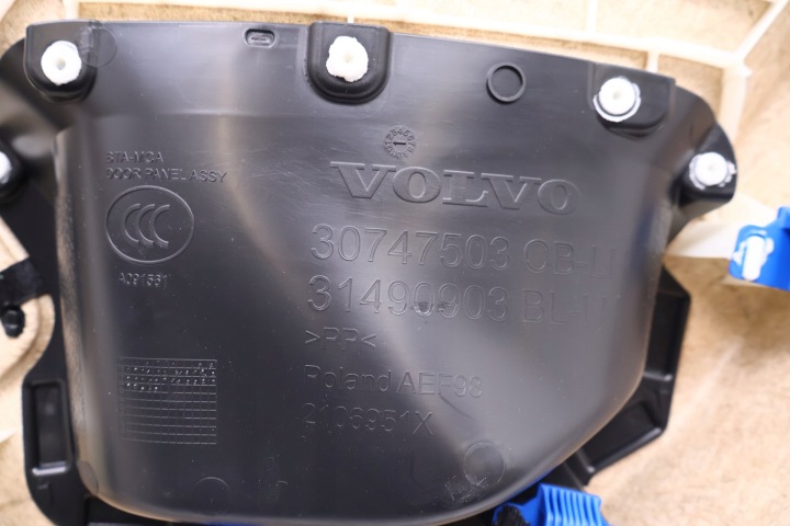 VOLVO V60 II COLLECTEUR PORTES GAUCHE ARRIÈRE 30747503, 31490903