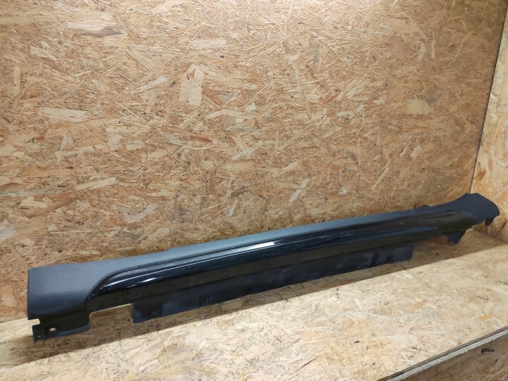 MOULURE SUR SEUIL GAUCHE MINI COUNTRYMAN F60 18-
