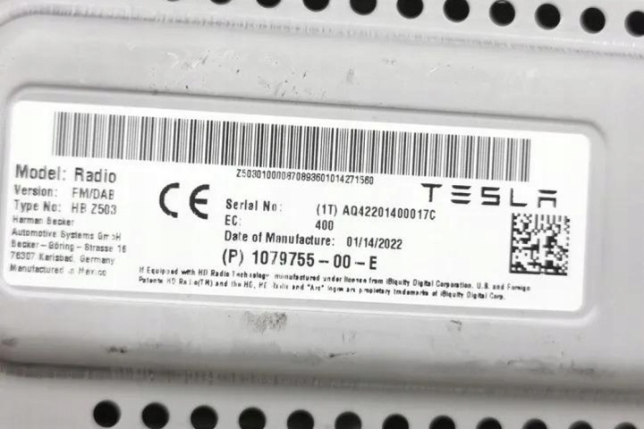 RADIO AVEC NAVIGATION TESLA MODÈLE 3 107975500E ÉLECTRIQUE 175KW 2022