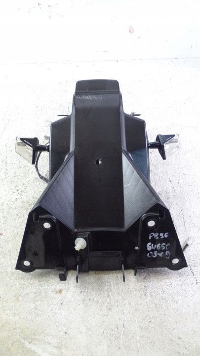 P896 SUZUKI SV 650 03-09 QUEUE FIXATION NUMÉROS CHÂSSIS