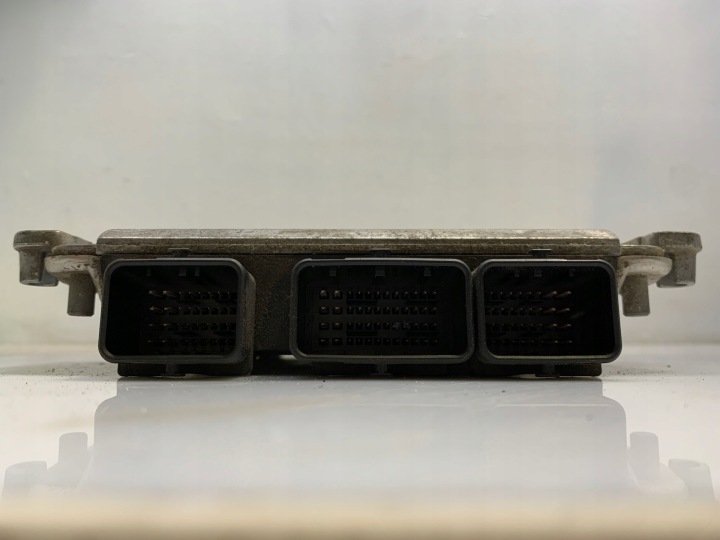 CONTRÔLEUR MOTEUR PSA 9647473780 0281010877