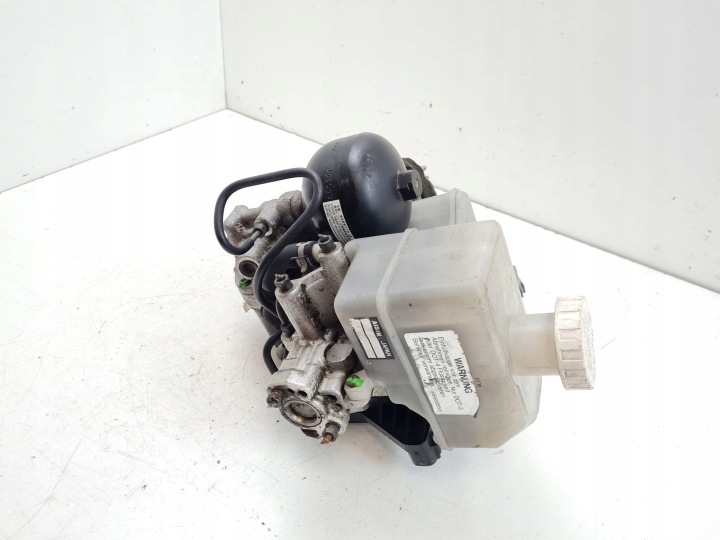 2001 MITSUBISHI PAJERO SERVO FREIN 0L280828
