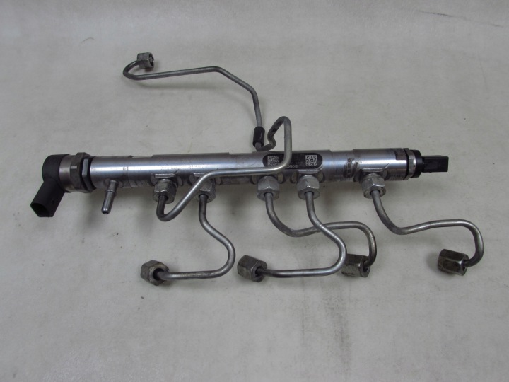BMW F10 F11 F20 F30 E90 2.0 D N47 MOULURE INJECTION CARBURANTS SOUPAPE CAPTEUR