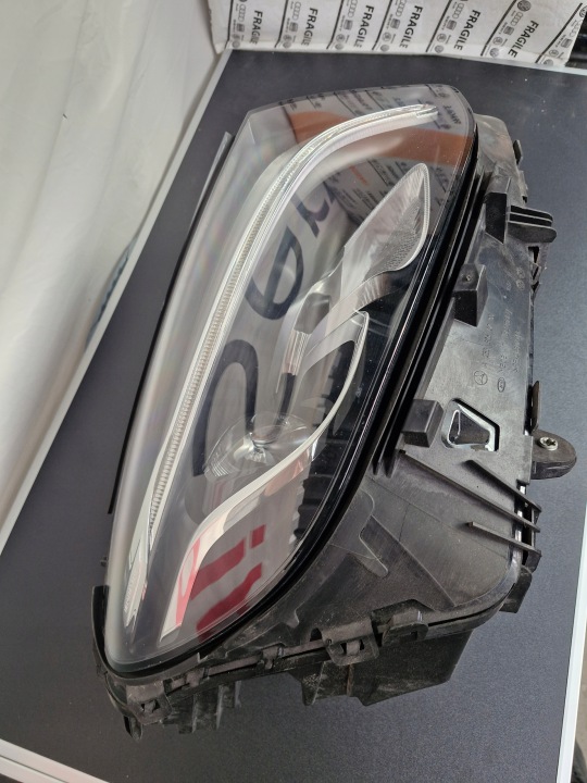 MERCEDES GLC A2539065201 PHARE DROITE COMPLET LED AREET