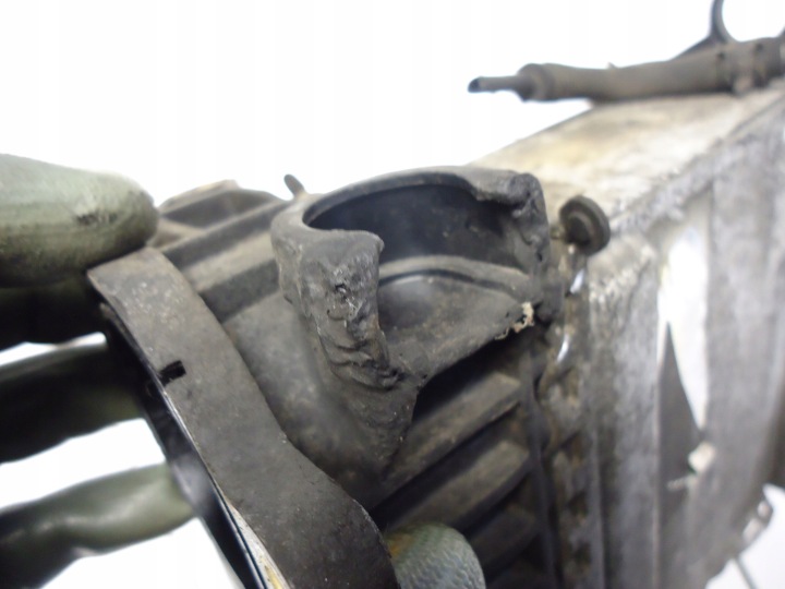 MERCEDES W205 2.0CDI RADIATEUR ÉCHANGEUR AIR-AIR A6540906100