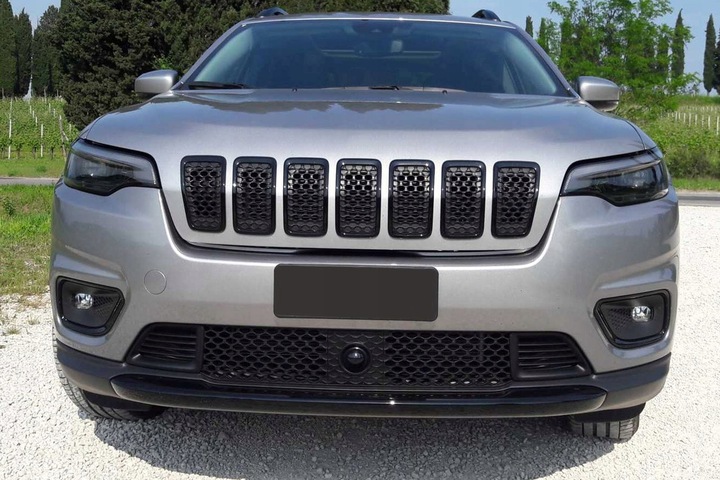 JEEP CHEROKEE V KL 2018- RESTYLING GUARDABARROS 82215679AB 