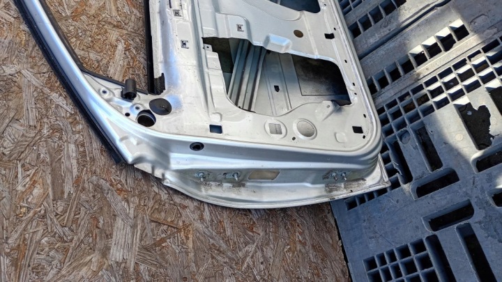 PORTES AVANT DROIT RENAULT MEGANE II UNIVERSEL 05R TED69