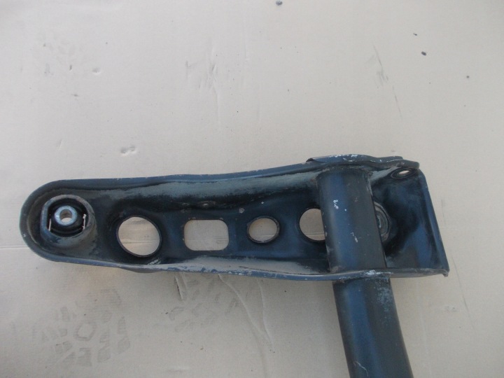 POUTRE ARRIÈRE AXE MERCEDES A CLASSE W168 1683506600