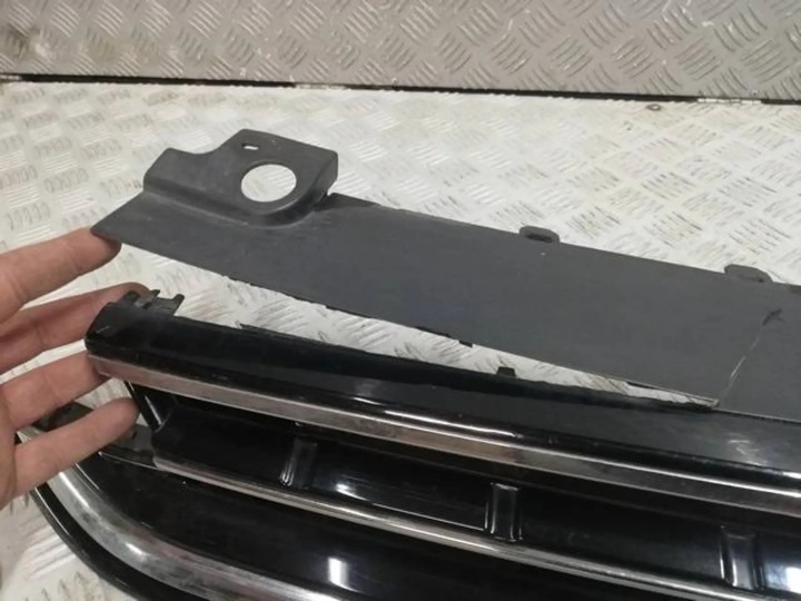 WW GOLF SPORTSVAN LIFT GRILLE CALANDRE 510853653H