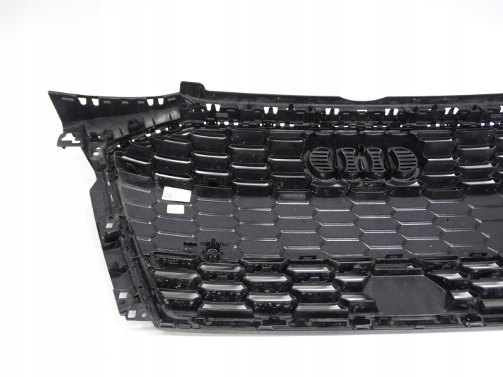 AUDI A3 8Y S-LINE 2020-2024 GRILLE CALANDRE 8Y0853651B ORIGINALE