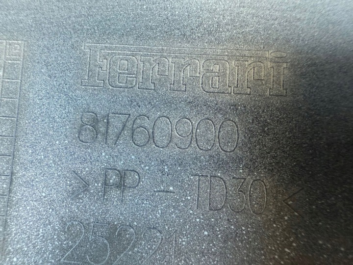 PARE-CHOCS FERRARI 458 ITALIA ORIGINAL RONDELLES PDC