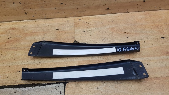 PROTECTION MONTANTS AVANT ARRIÈRE 8SZT ENSEMBLE AUDI 80 B3