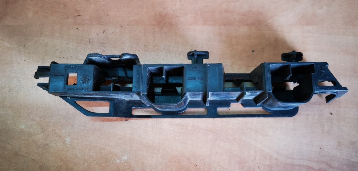 GAUCHE GLISSIÈRE FIXATION PHARES AVANT PEUGEOT 3008 I ANNÉE 2009-2012 9684021080
