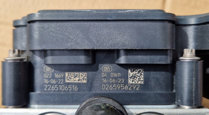 OPEL CORSA E CONTRÔLEUR POMPE ABS 39011871 AZ3 0265956292 1.2 1.4 TURBO