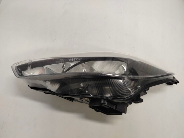 FORD FOCUS MK3 LIFT SOMBRE NOIRE SANS DEL PHARE DROITE GAUCHE PARFAIT